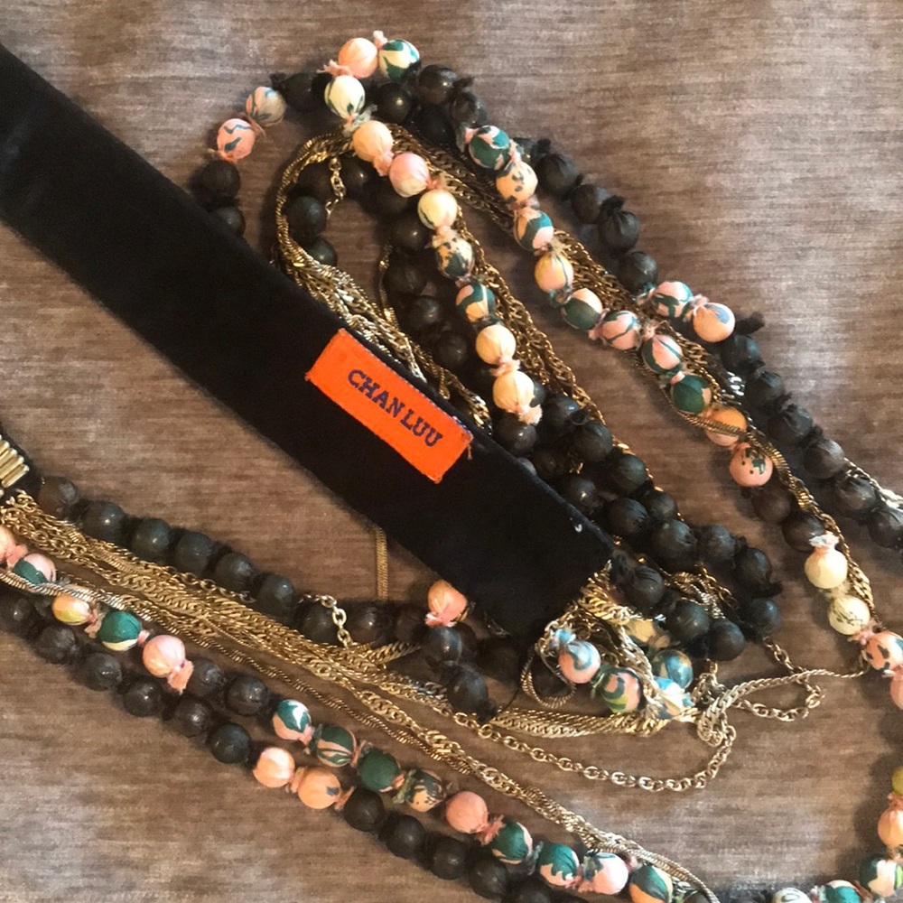Chan Lulu long necklace. New without tags